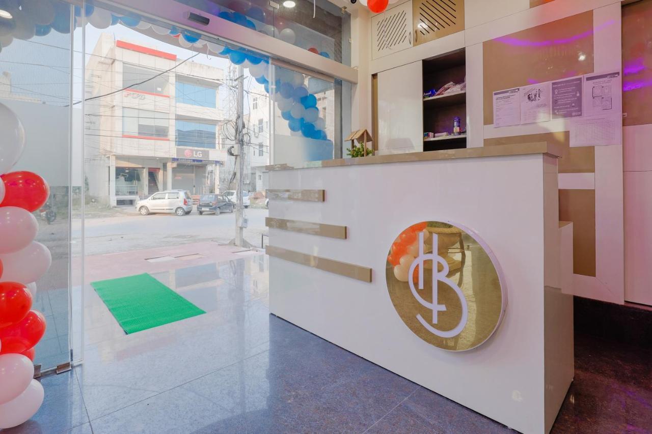 Hotel Bliss Zirakpur Exteriör bild