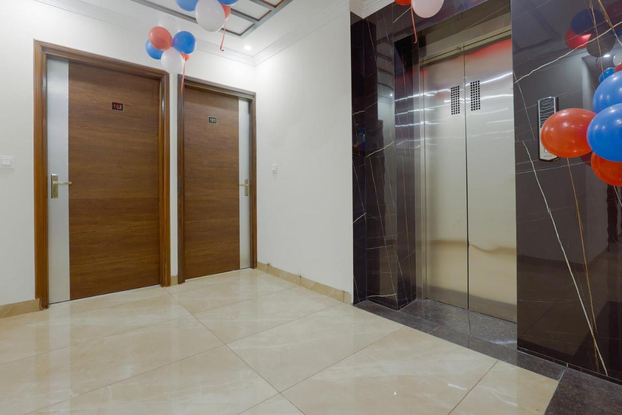 Hotel Bliss Zirakpur Exteriör bild