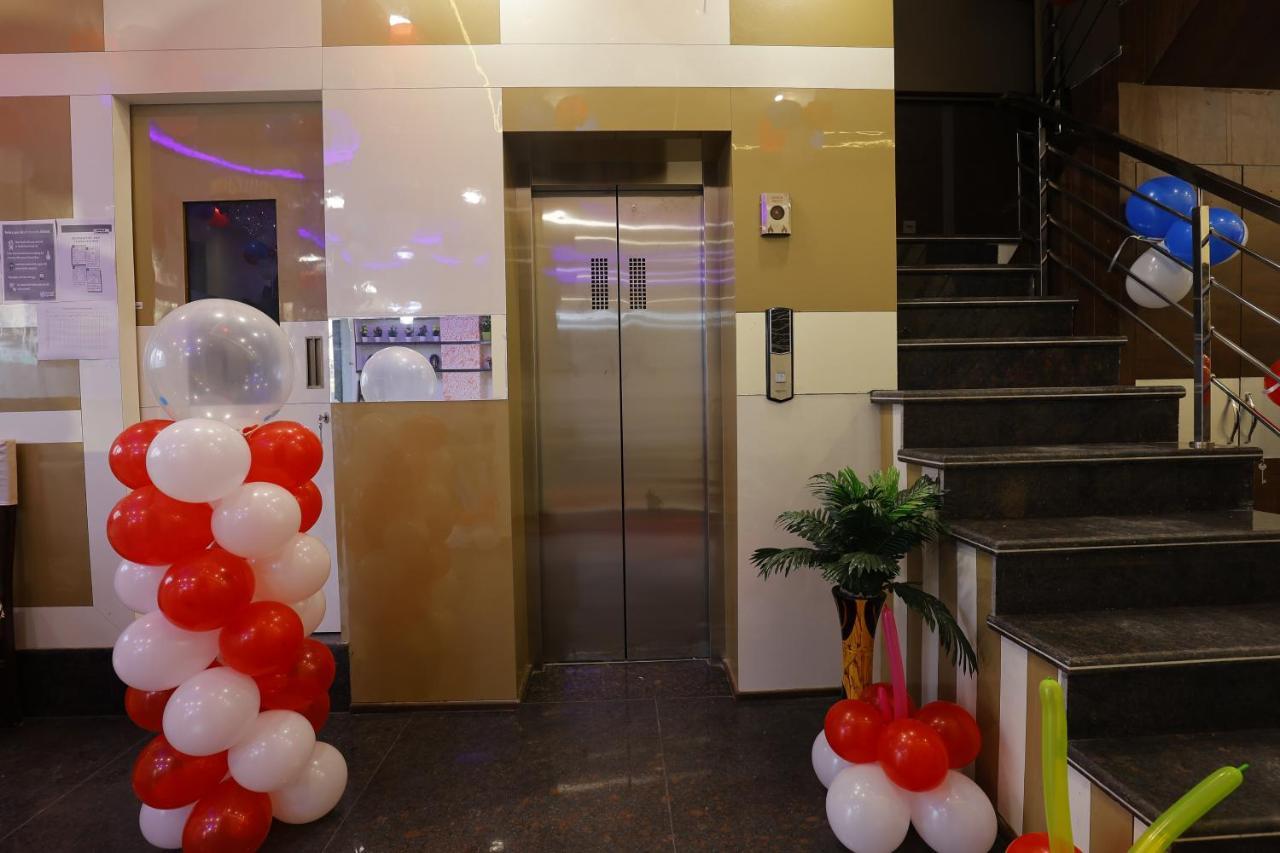 Hotel Bliss Zirakpur Exteriör bild
